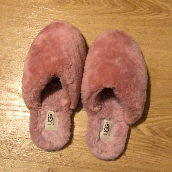 UGG Shoes - Gently use to small for me